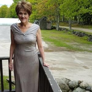 Meet your Posher, Deborah